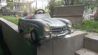 Mercedes pedal car