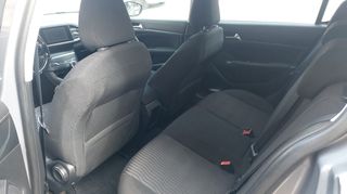 Peugeot 308 2016-thumb-11