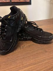 Nike tn tuned 3-thumb-2