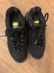 Nike tn tuned 3-thumb-3