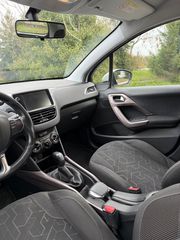 Peugeot 2008 2016-thumb-16