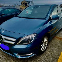 Mercedes-Benz B 200 2012