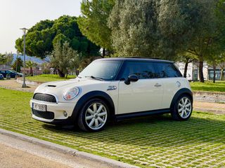 Mini Cooper S 2011-thumb-1