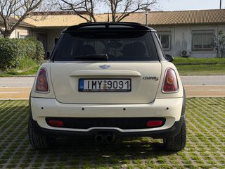 Mini Cooper S 2011-thumb-5