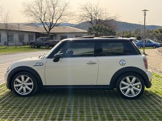 Mini Cooper S 2011-thumb-6