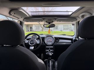 Mini Cooper S 2011-thumb-14