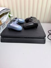 Ps4 slim + 2 controllers χειριστήρια-thumb-1