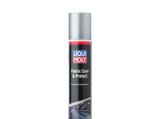 ΑΔΙΑΒΡΟΧΟΠΟΙΗΤΙΚΟ ΥΦΑΣΜΑΤΩΝ LIQUI MOLY 400ml Σφραγίζει και εμποτίζει τα υφάσματα και επομένως είναι ιδανικό για καθολική προστασία από την υγρασία και τους λεκέδες. Απωθεί αξιόπιστα το νερό και προστ
