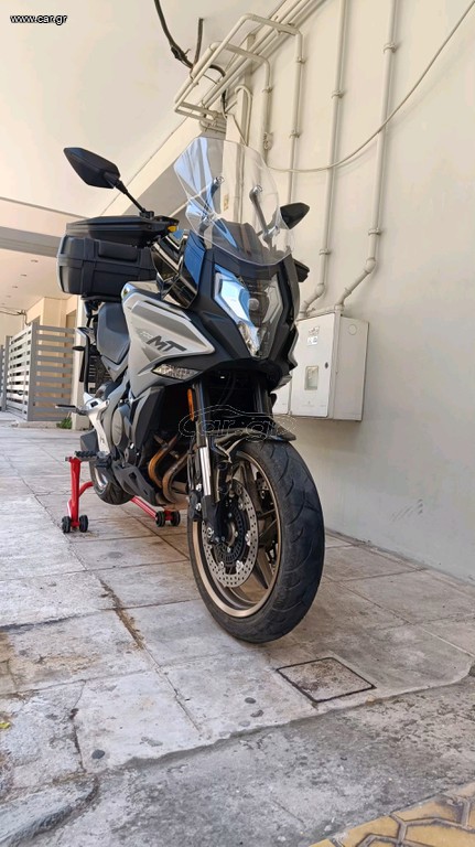 CFmoto 700 MT 2024