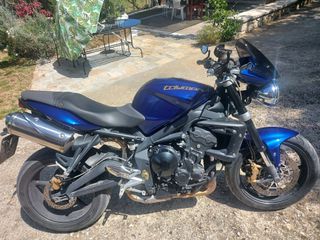 Triumph Street Triple R 2010 D67LD