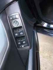 Mercedes-Benz C 200 2012-thumb-9