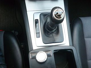 Mercedes-Benz C 200 2012-thumb-15