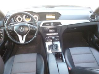 Mercedes-Benz C 200 2012-thumb-18