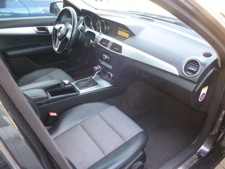 Mercedes-Benz C 200 2012-thumb-22