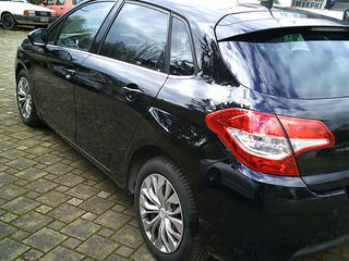 Citroen C4 2011-thumb-6