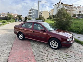 Skoda Octavia 1998 1.6 cc-thumb-5