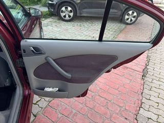 Skoda Octavia 1998 1.6 cc-thumb-26