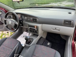 Skoda Octavia 1998 1.6 cc-thumb-29