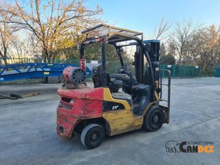 CAT 2006 GP25N-thumb-2