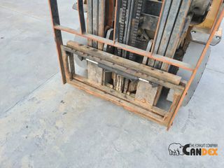 CAT 2006 GP25N-thumb-6