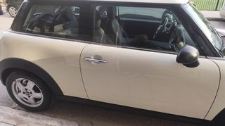 Mini ONE 2011-thumb-21