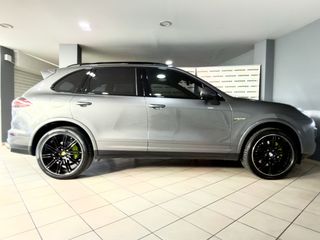 Porsche Cayenne 2017 S E-HYBRID PLUG IN PANORAMA MATRIX-thumb-6
