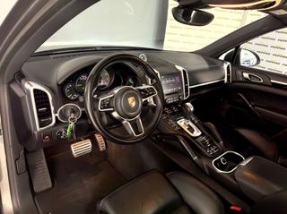 Porsche Cayenne 2017 S E-HYBRID PLUG IN PANORAMA MATRIX-thumb-10