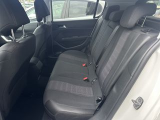 Peugeot 308 2018 Peugeot 308 II 1.2 PureTech-thumb-8