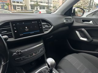 Peugeot 308 2018 Peugeot 308 II 1.2 PureTech-thumb-12
