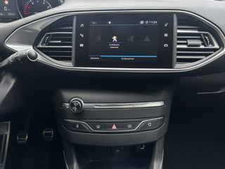 Peugeot 308 2018 Peugeot 308 II 1.2 PureTech-thumb-14