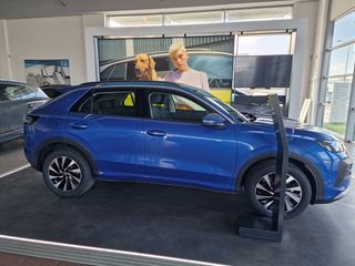 Volkswagen T-Roc 2026 NEW T-ROC 1.5 eTSI 116 PS LIFE-thumb-4