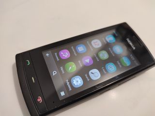 Nokia 500 Rm-750-thumb-1