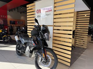 KTM 890 Adventure 2022-thumb-2