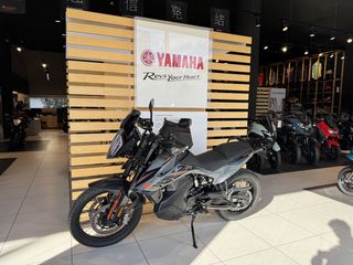 KTM 890 Adventure 2022-thumb-8