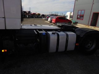 Volvo 2011 FH13 460 EEV-thumb-4