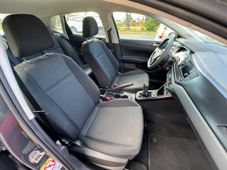 Volkswagen Polo 2021-thumb-15