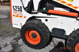 Φορτωτάκι Bobcat 2010 S250 HF-thumb-9