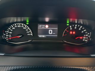 Peugeot 2008 2021 1.2 PURETECH 100 ACTIVE-thumb-15