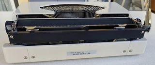 Γραφομηχανή Silver Reed SR-200-thumb-1