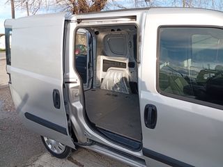 Opel Combo 2015-thumb-2