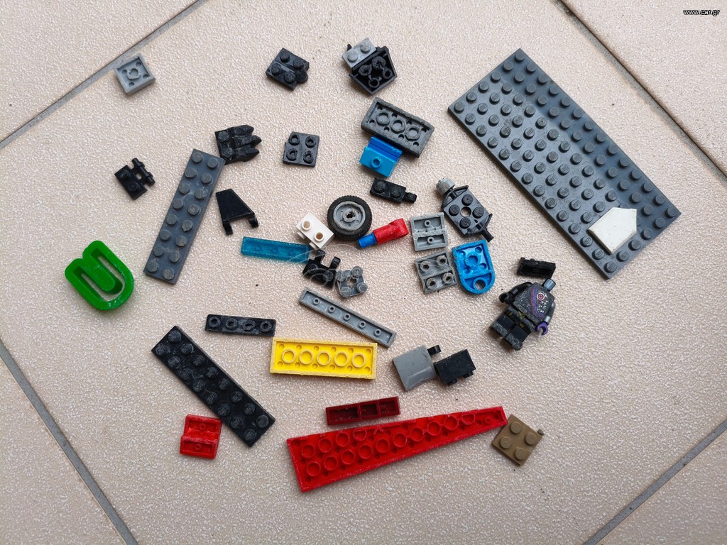 Lego διαφορά κομμάτια