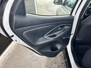 Toyota Yaris 2022 1.5-125hp 6ταχυτο-thumb-21
