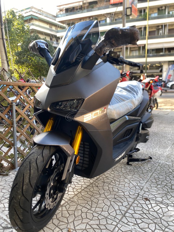 Thrust Huracan 300 2026