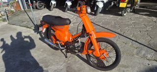 Honda GLX 1985 C50-thumb-1