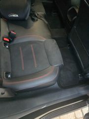 Mercedes-Benz A 200 2018 AMG LINE-thumb-14