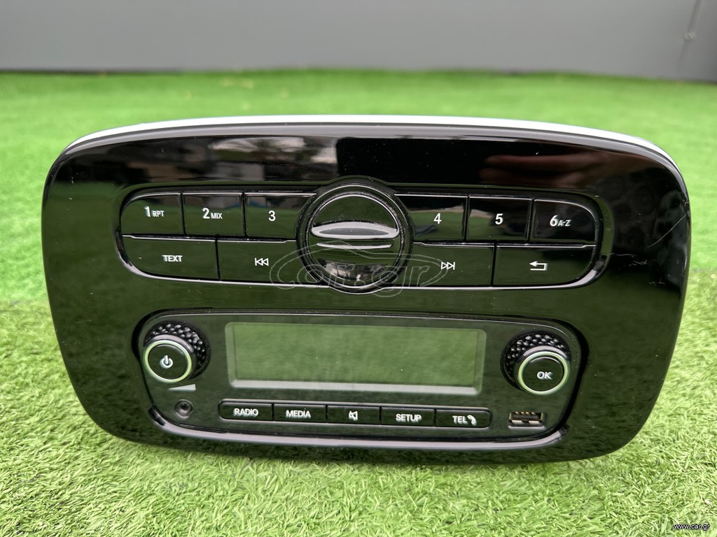 εργοστασιακό ηχοσύστημα Smart 453 ραδιόφωνο και mp3