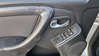 Dacia Duster 2017 BLACK TOUCH EDITION 1.5 DCI-thumb-13