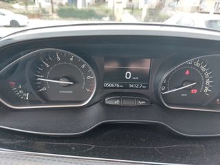 Peugeot 208 2018-thumb-9
