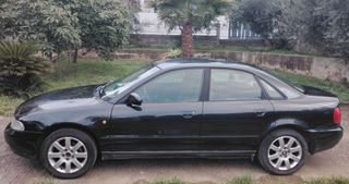 Audi A4 1998-thumb-2
