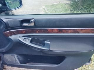 Audi A4 1998-thumb-10